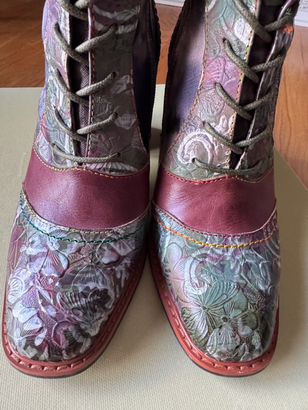 L'Artiste Women's Floral Lace-Up Ankle Boots in Burgundy and Green - Picture 8 of 8